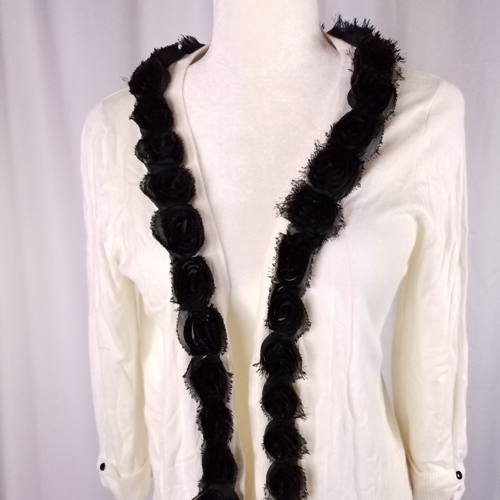 Cream Black flowers cardigan sweater Medium Cyprus